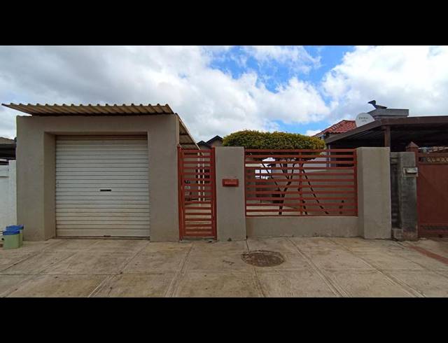 2 BEDROOM HOUSE FOR SALE IN SOSHANGUVE EAST